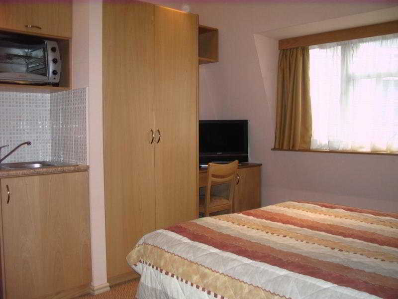 St Georgio Hostel Ίλφορντ Εξωτερικό φωτογραφία