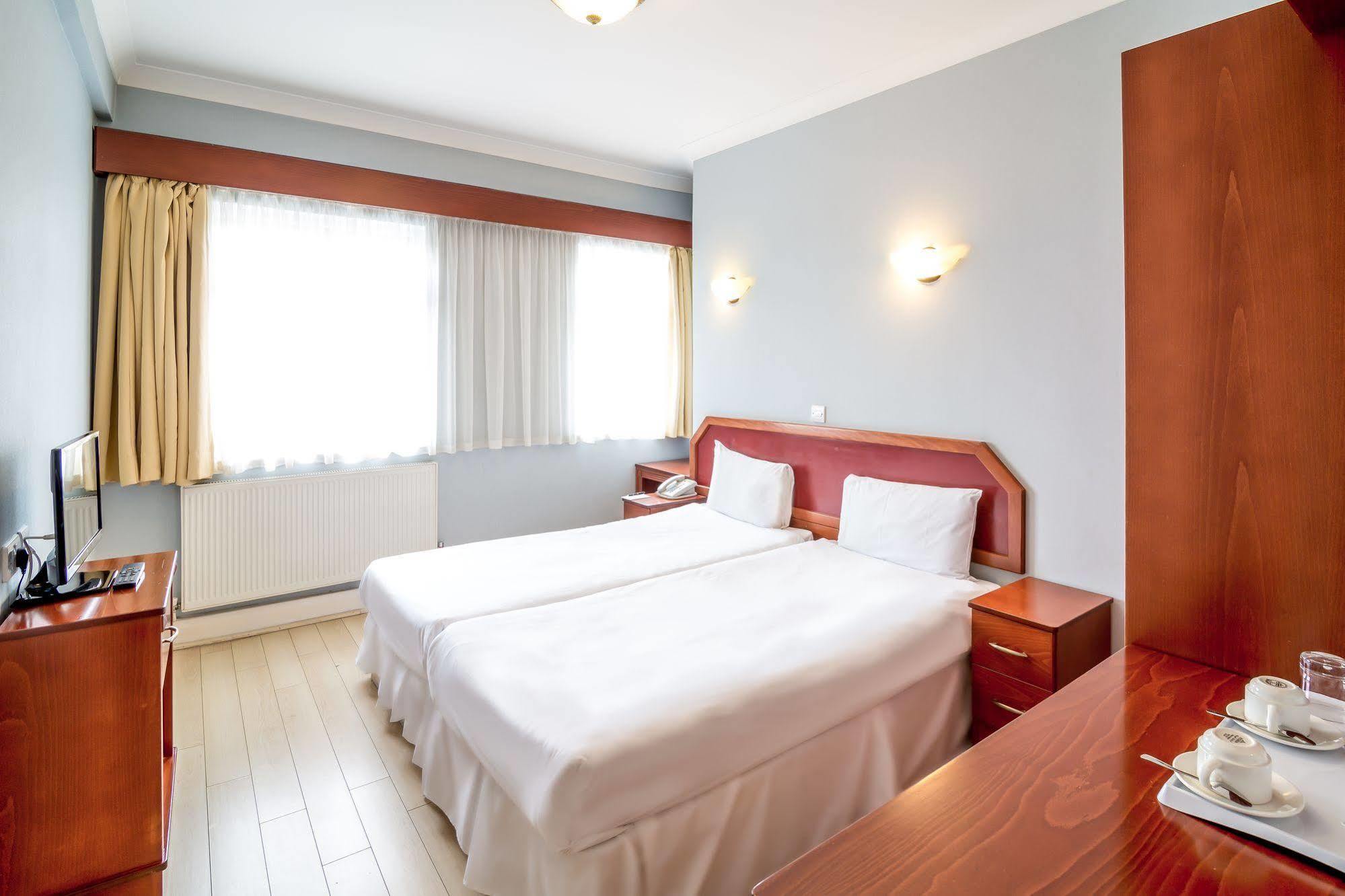St Georgio Hostel Ίλφορντ Εξωτερικό φωτογραφία